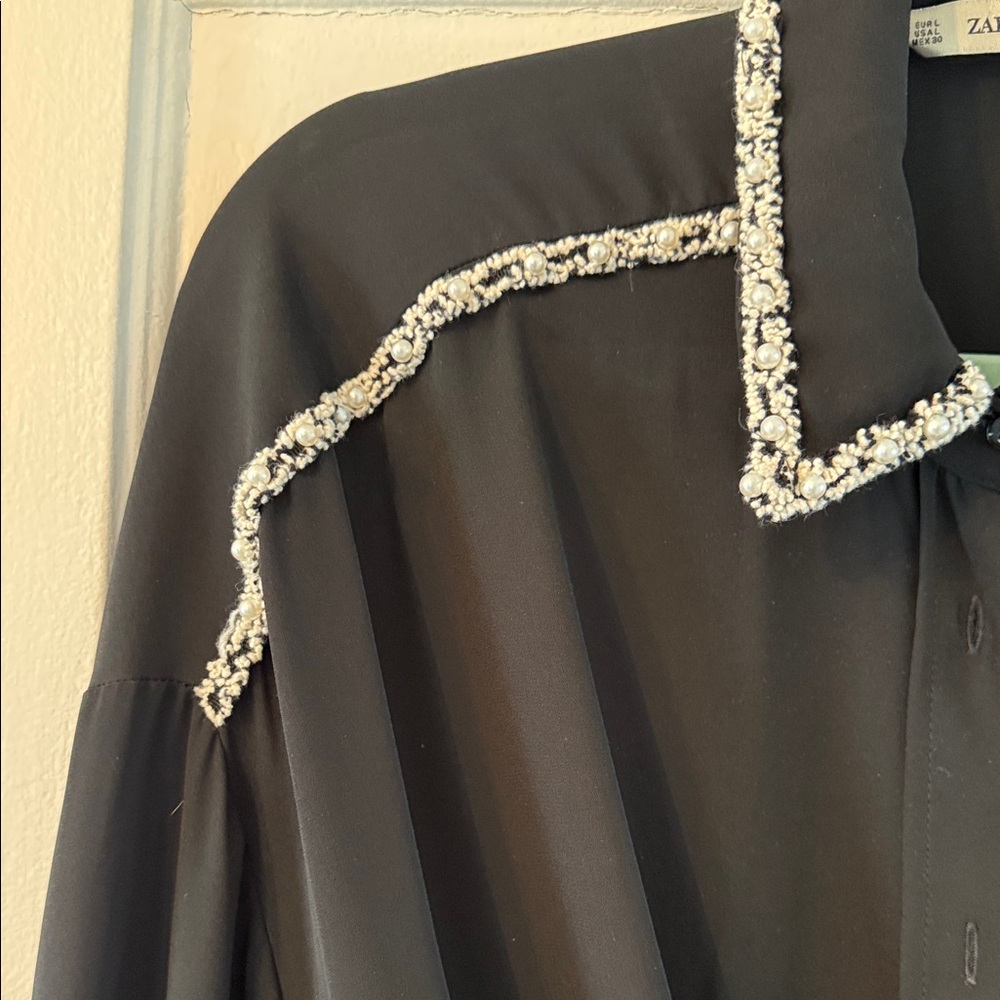 Zara Basic Black Button-Up Blouse with Embellished Collar - Picture 5 of 10